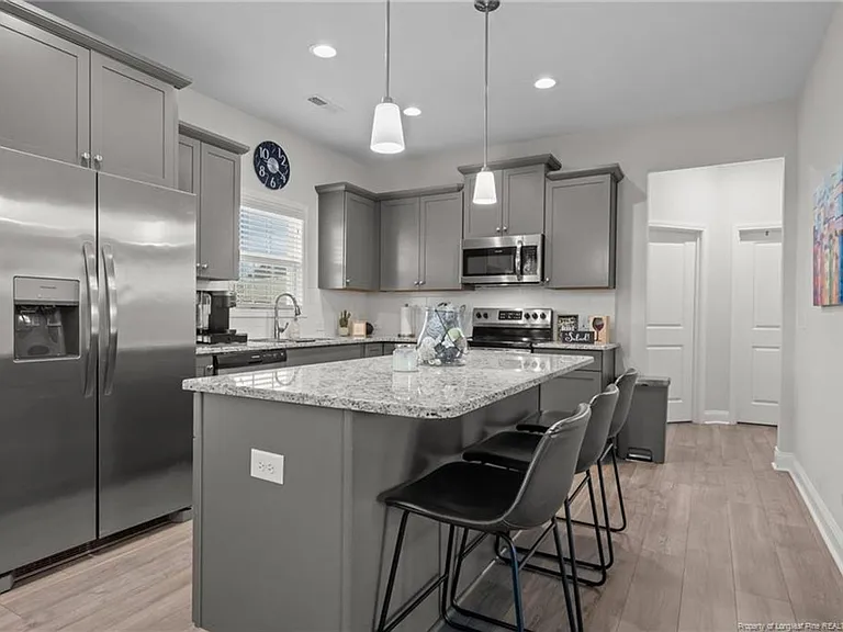 1660 Stackhouse Dr — Photo 17