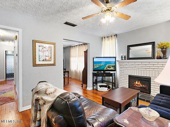 4th image of 1122 N DURKEE Drive