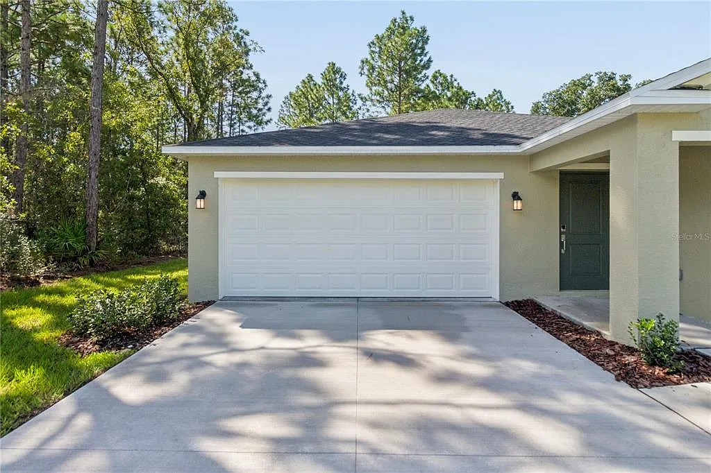3 bed, 2.0 bath, 1487 sqft, $1,850 — Photo 4
