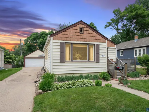 709 S Lake Ave, Sioux Falls, SD 57104