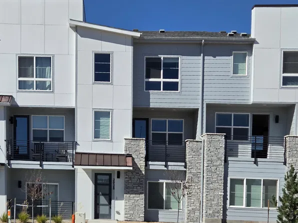 2028 Peridot Loop Hts, Colorado Springs, CO 80908