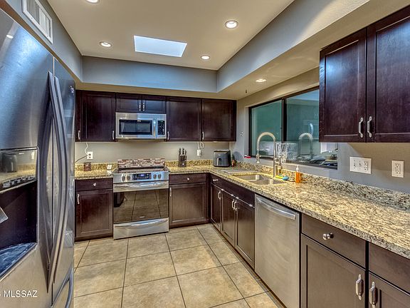 5th image of 6100 N Oracle Rd