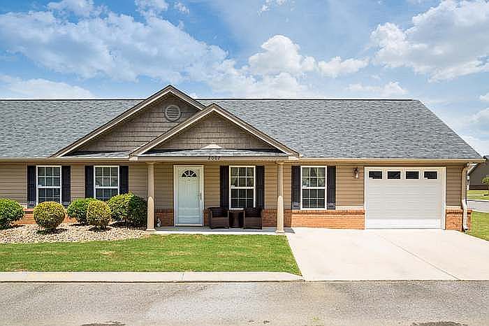 2002 Cedar Creek Dr, Rossville, GA 30741 | Zillow