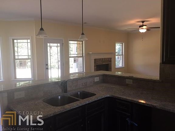 2nd image of 225 Burnham Ct