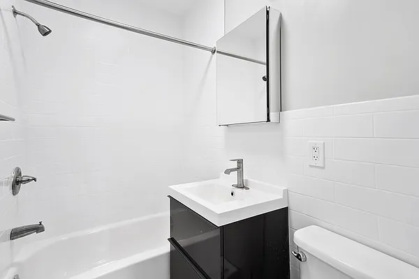 Rented by Ivey North LLC | media 4