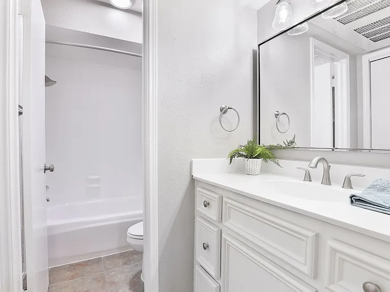 5005 Georgi Ln #18 — Photo 10