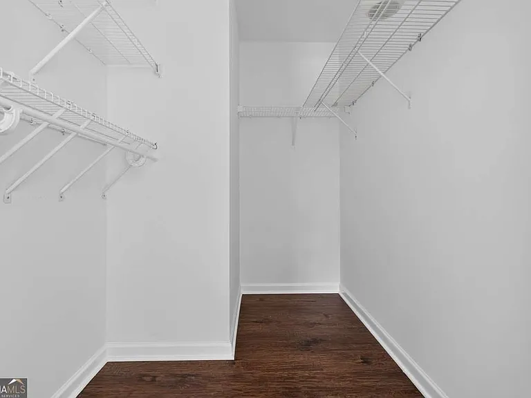 2210 Apple Orchard Way — Photo 34