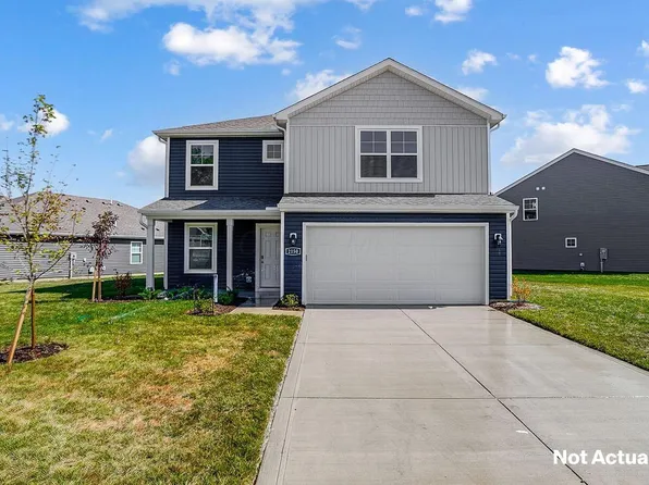 224 Vine Grv, Circleville, OH 43113