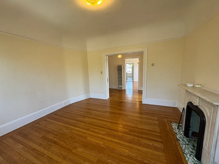 830 1/2 Taylor Ave — Photo 6