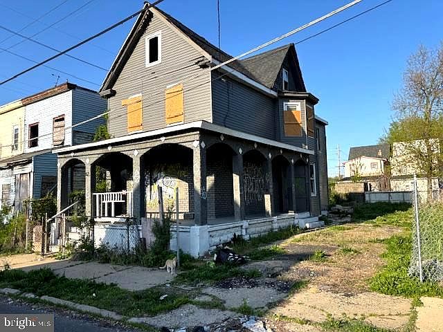 1st image of 42 Stewart St