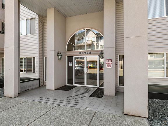 3rd image of 33728 King Rd #307