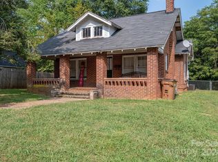 204 Green St, Lincolnton, NC 28092