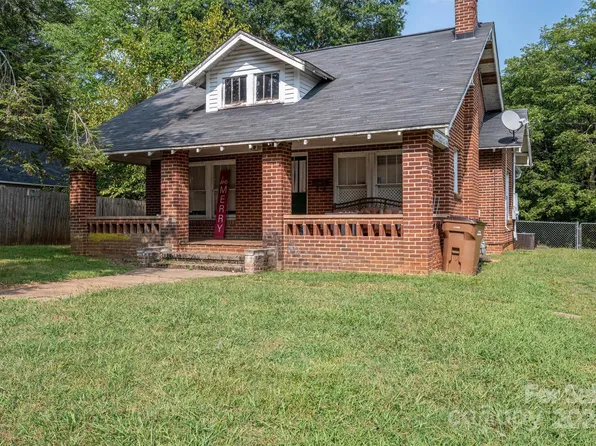 204 Green St, Lincolnton, NC 28092