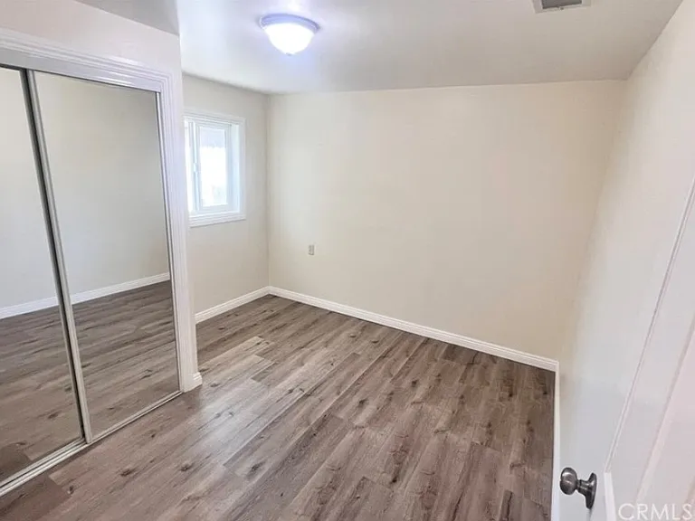 25587 Lane St — Photo 10