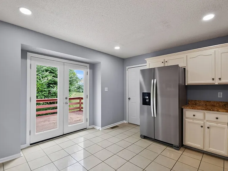 1658 Sparkleberry Dr — Photo 8