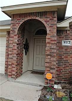 1st image of 812 Mesquite Dr