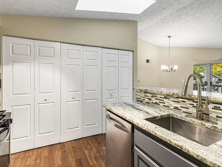 1292 Keys Lake Dr NE — Photo 18