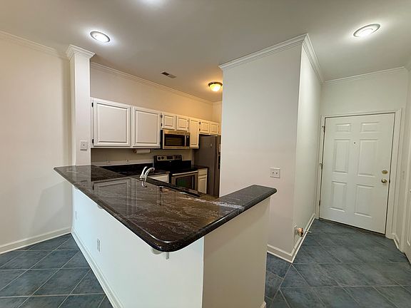 5th image of 18009 Kings Point Dr APT D