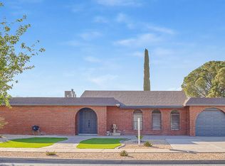 3709 Roslyn Dr, Horizon City, TX 79928
