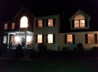 25 Stocum Ave, Mahopac, NY 10541