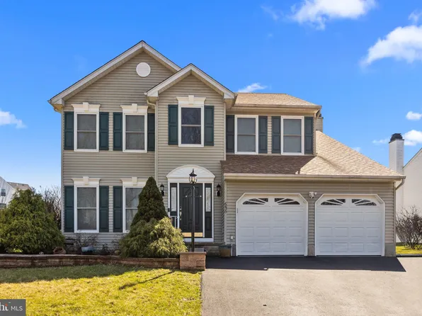 656 Melvins Rd, Telford, PA 18969