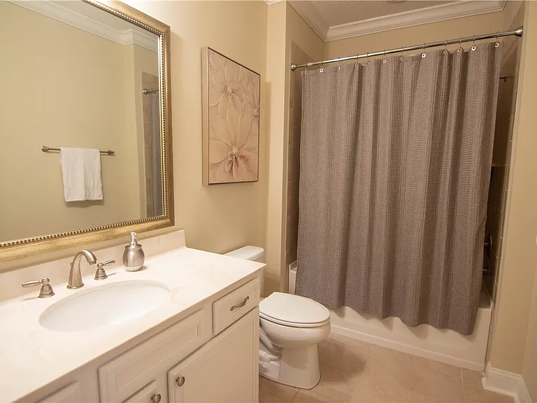 702 Mariners Cir — Photo 23