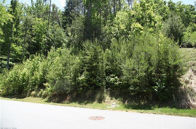 2nd image of 94 Village Pointe Ln