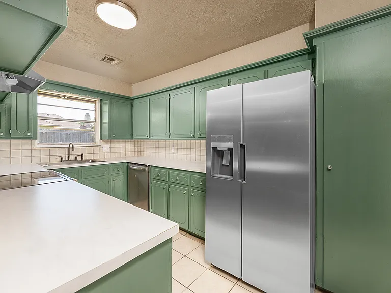 4708 NW Cheryl Blvd — Photo 8