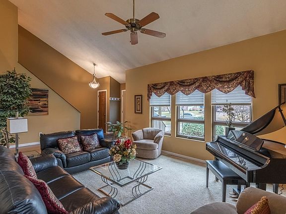 3rd image of 1611 Woodhall Ct
