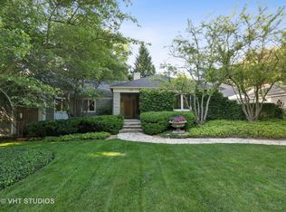 143 S Deere Park Dr, Highland Park, IL 60035