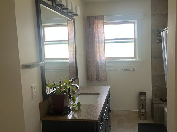 890 Regal Rd