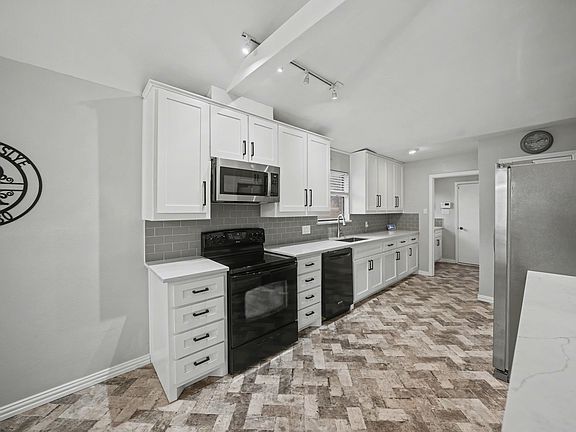 5th image of 2701 Ridge Top Ln