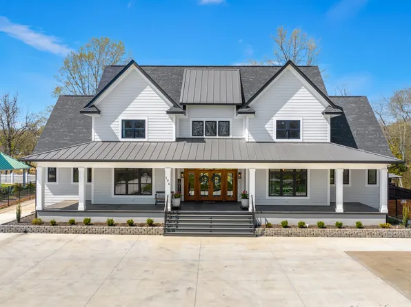 196 Lakeview Cove Dr, Loudon, TN 37774