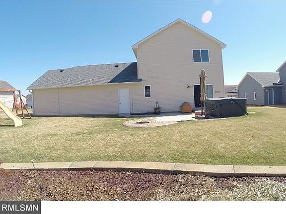 2nd image of 1021 Strawberry Ct