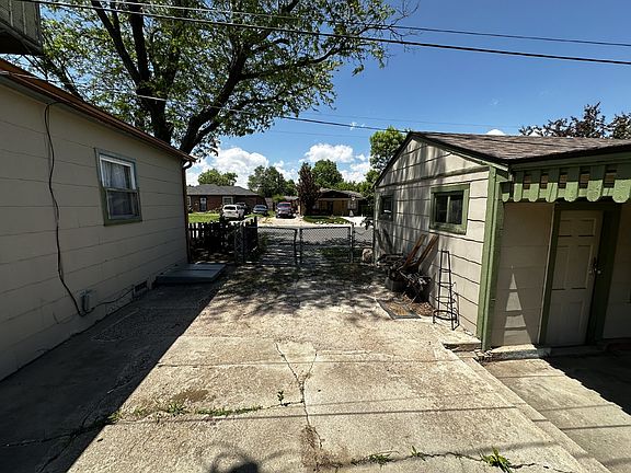 4th image of 1395 W Center Ave