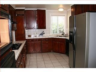 5th image of 1068 10th Ave