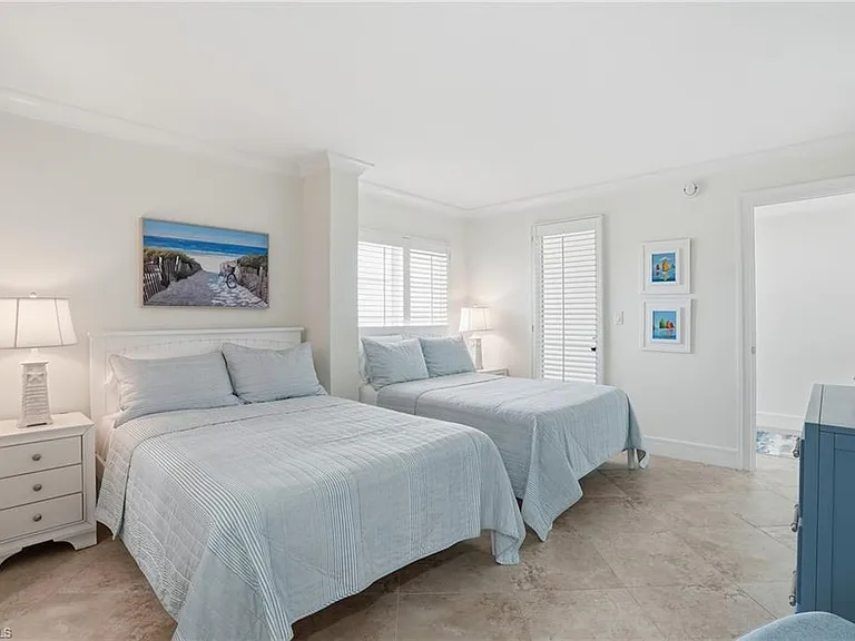 3443 Gulf Shore Blvd N #814 — Photo 28