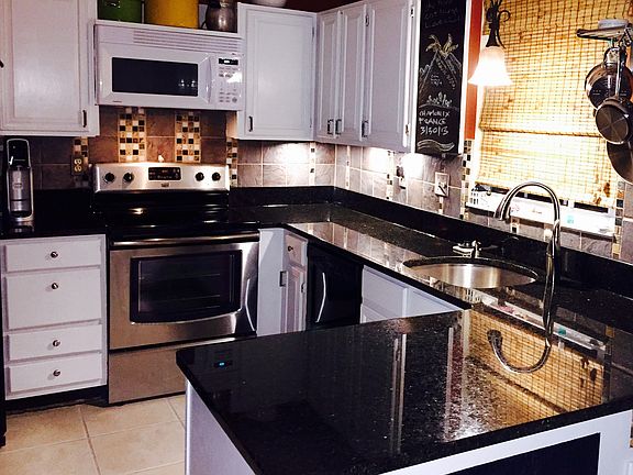 Kitchen daylight granite 