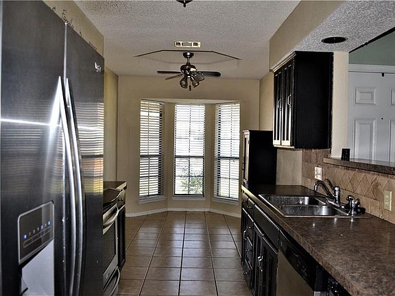 3rd image of 705 Nicole Dr