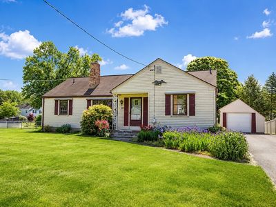 37 Senator Ave, Agawam, MA, 01001