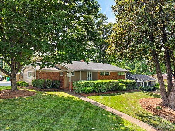 5th image of 748 Stanfield Dr
