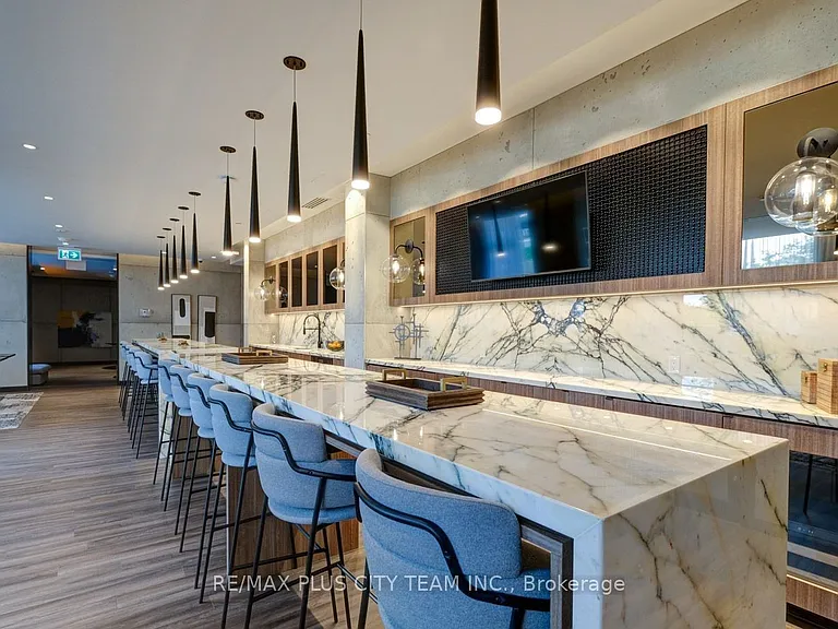 251 Manitoba St #501 — Photo 16