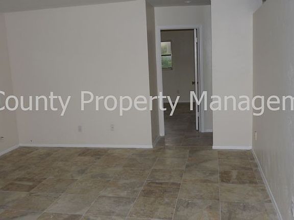 3rd image of 1580 Eden Isle Blvd NE