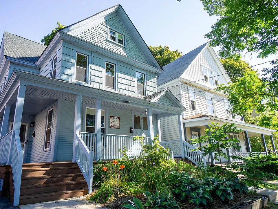 129 Dell St
