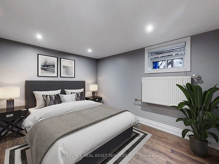 8 Davies Cres #LOWER — Photo 4