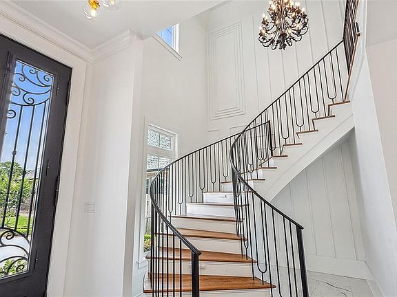 4th image of 115 Oak Park Ct