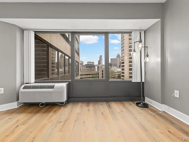 1001 W Jefferson Ave #7G — Photo 32