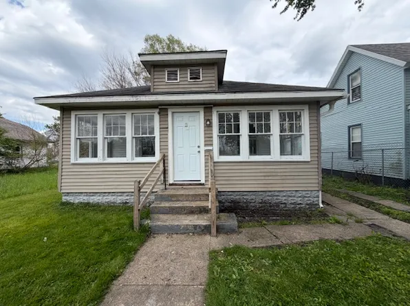 208 S Bendix Dr, South Bend, IN 46619