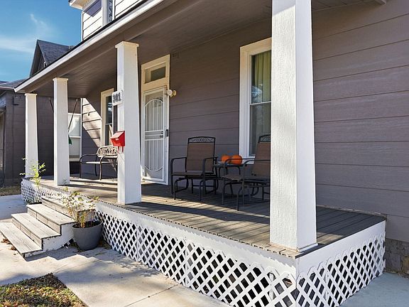 4th image of 301 S Exposition St