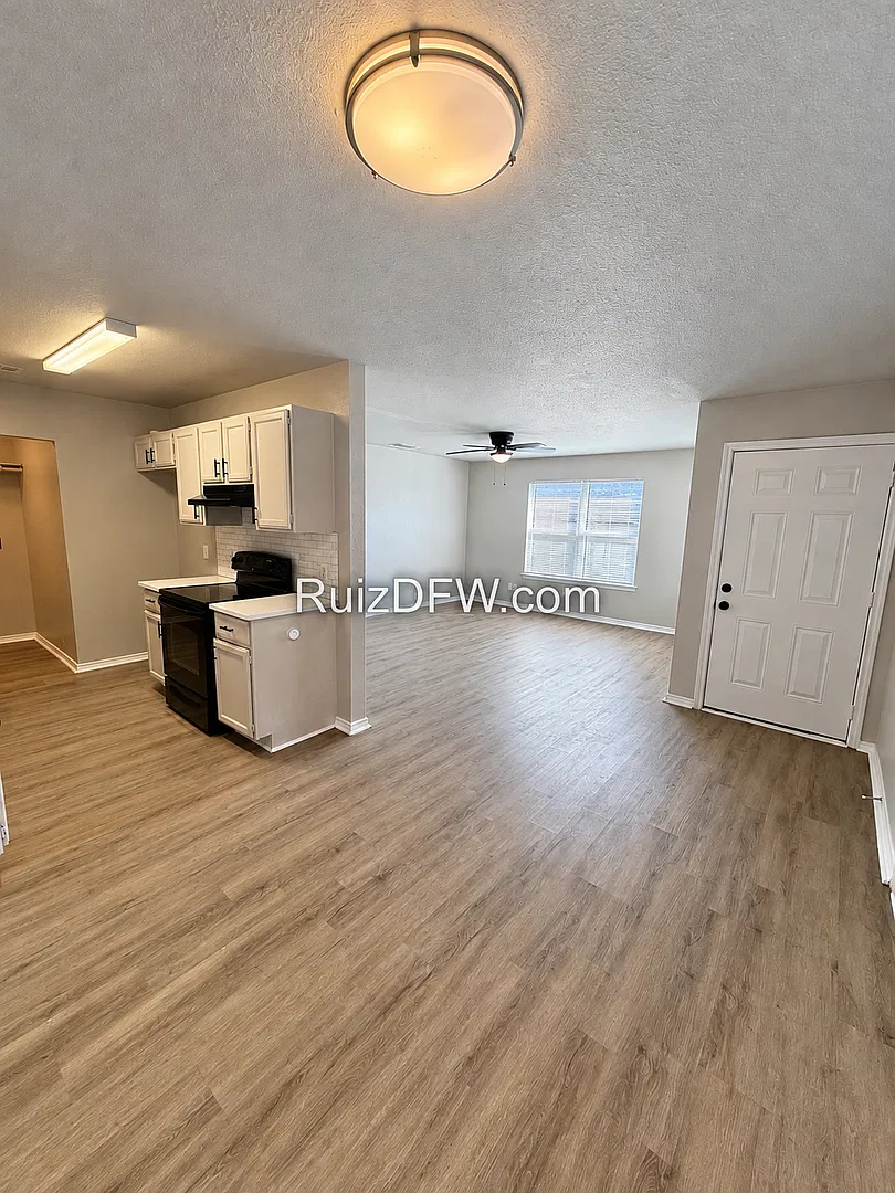 Welcome to 8124 Marydean Avenue! — Photo 4